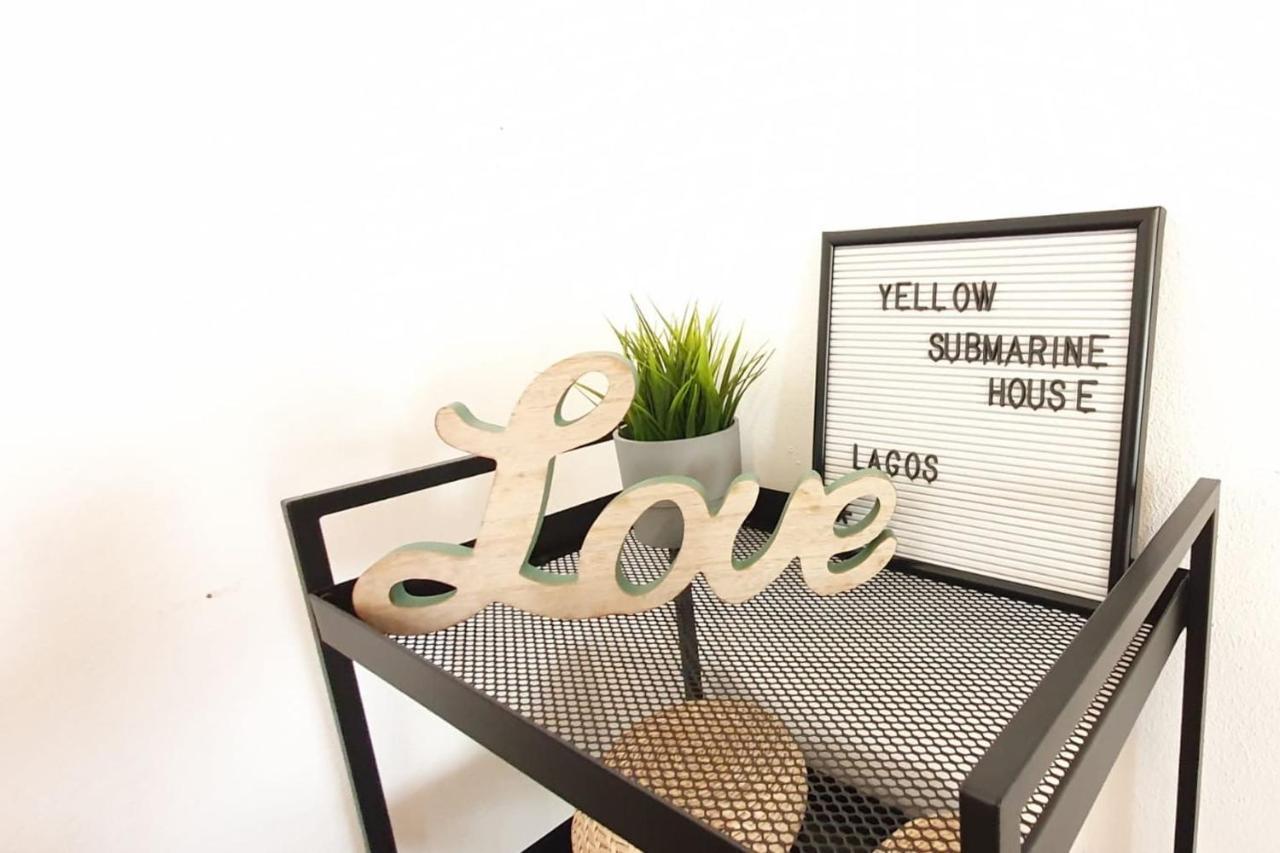 Lovelystay - Yellow Submarine House ラゴス エクステリア 写真