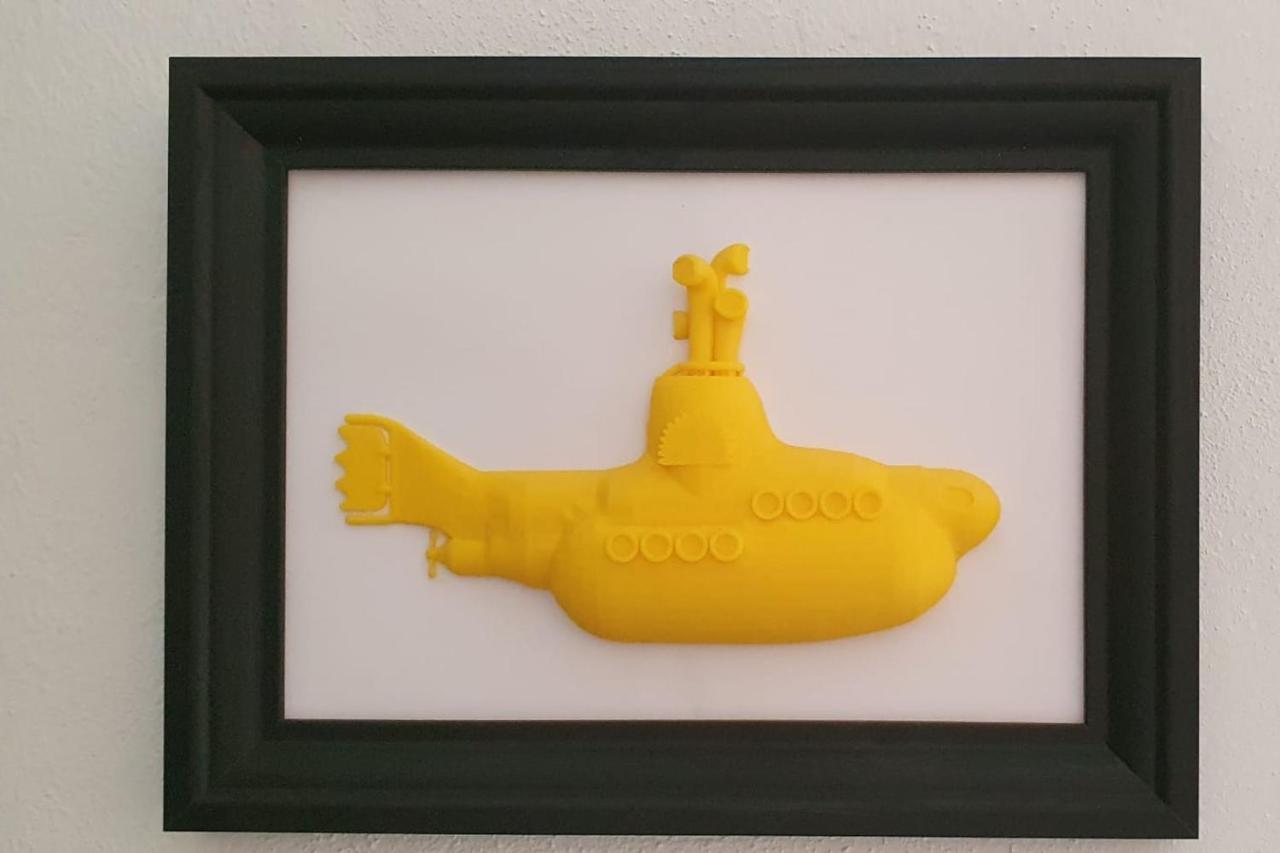 Lovelystay - Yellow Submarine House ラゴス エクステリア 写真